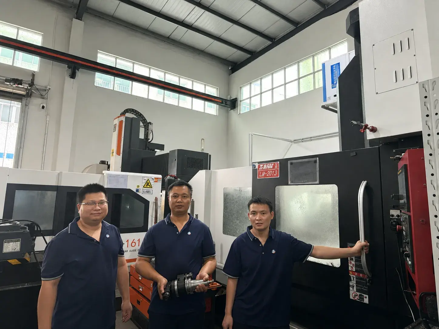 YUANYI Gantry CNC Machining Team